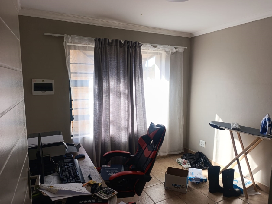 To Let 3 Bedroom Property for Rent in Douglas Valley Free State